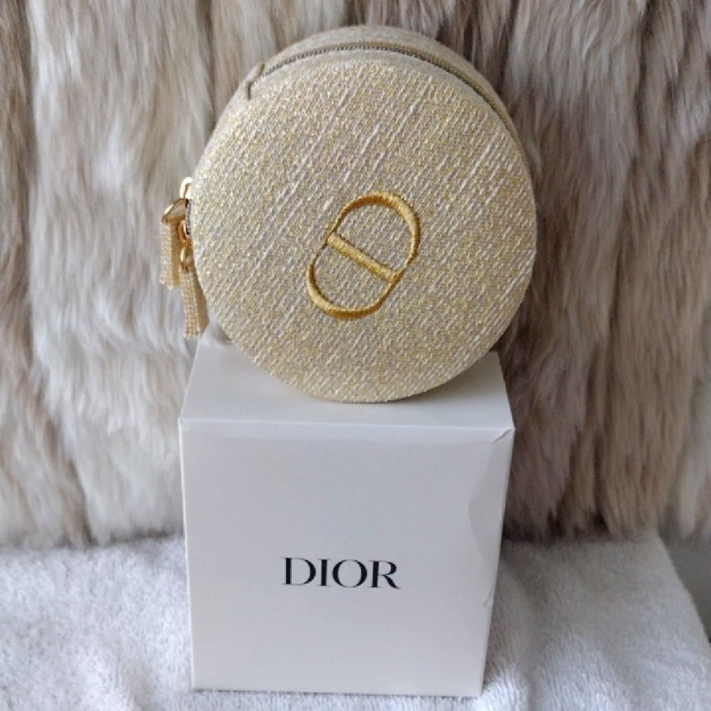 Dior Gold Compact Case - Picture 12 of 16